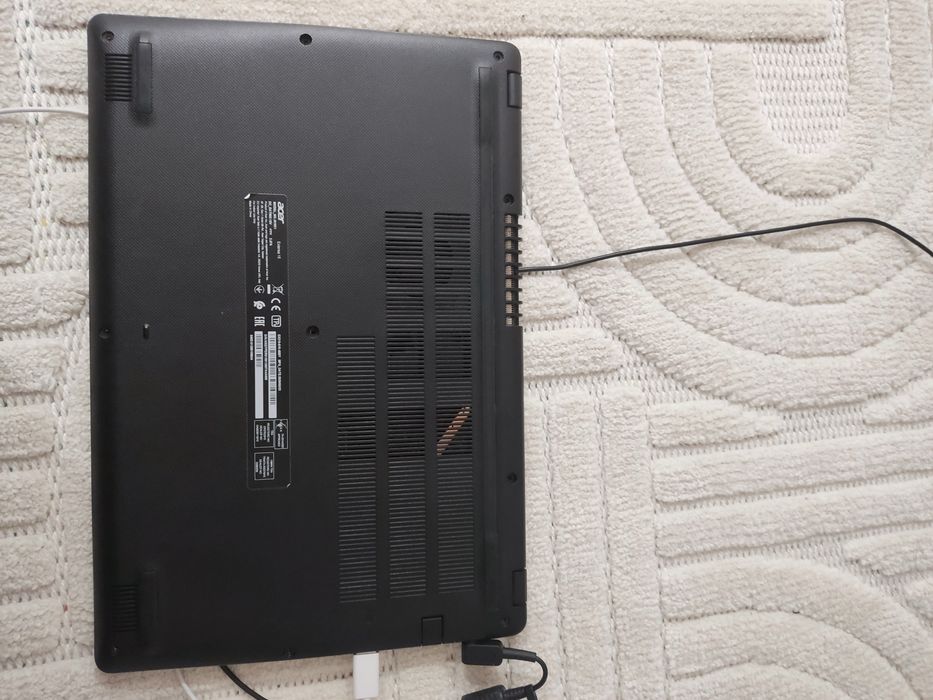 Acer extensa 15  ноутбук в нормальном состоянии