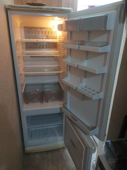 Продам б/у холодильник Минск