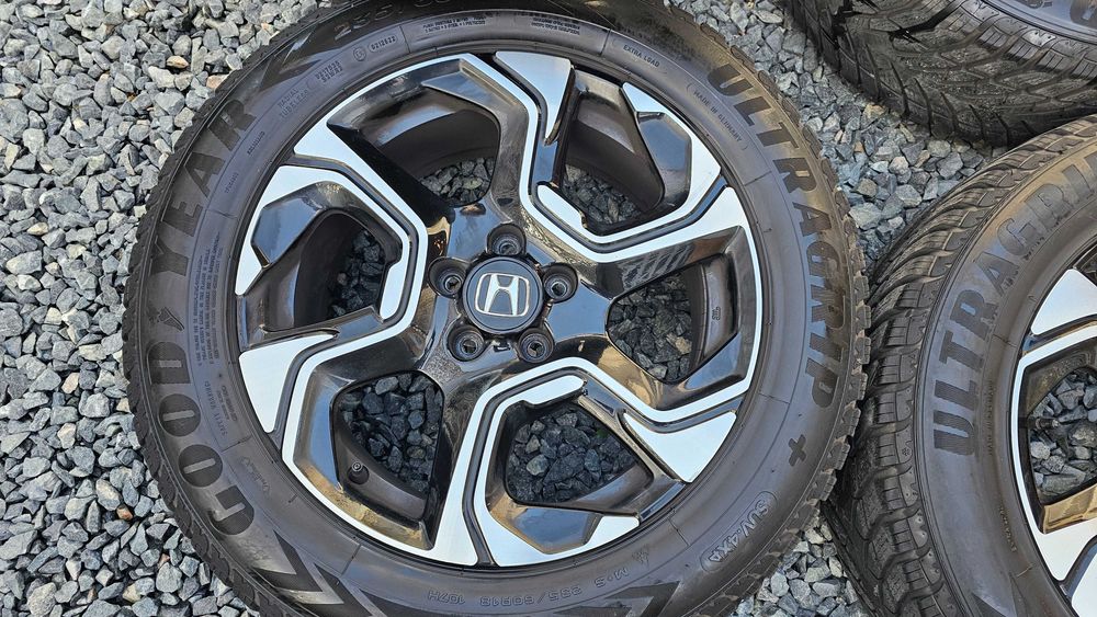 Anvelope iarna Goodyear Ultragrip + SUV 4x4   235 60 R18  18