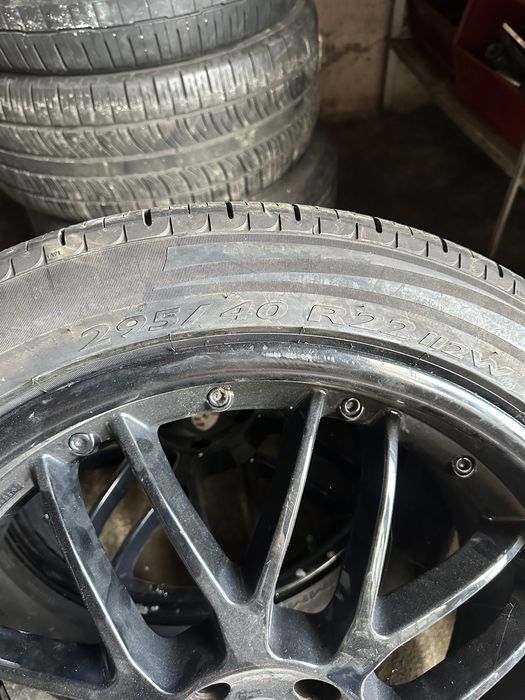 Vand jante si cauciucuri de la porsche  r22