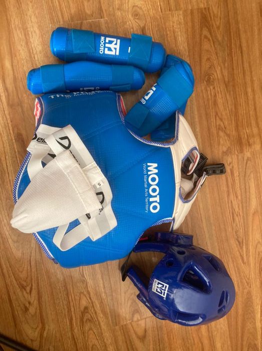 Срочно продам комплект