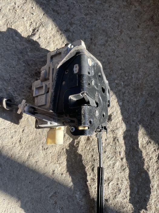 Брави за пасат 6 /pasat 6 задна лява и дясна, предна дясна