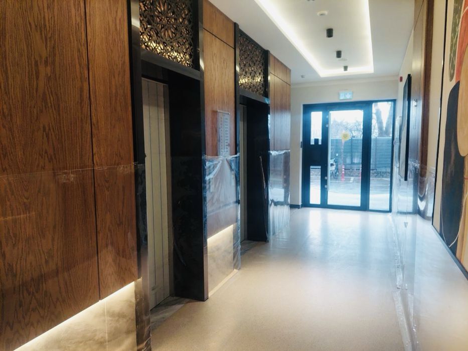 Срочно !!! Метро олдида таййор шинам квартира.