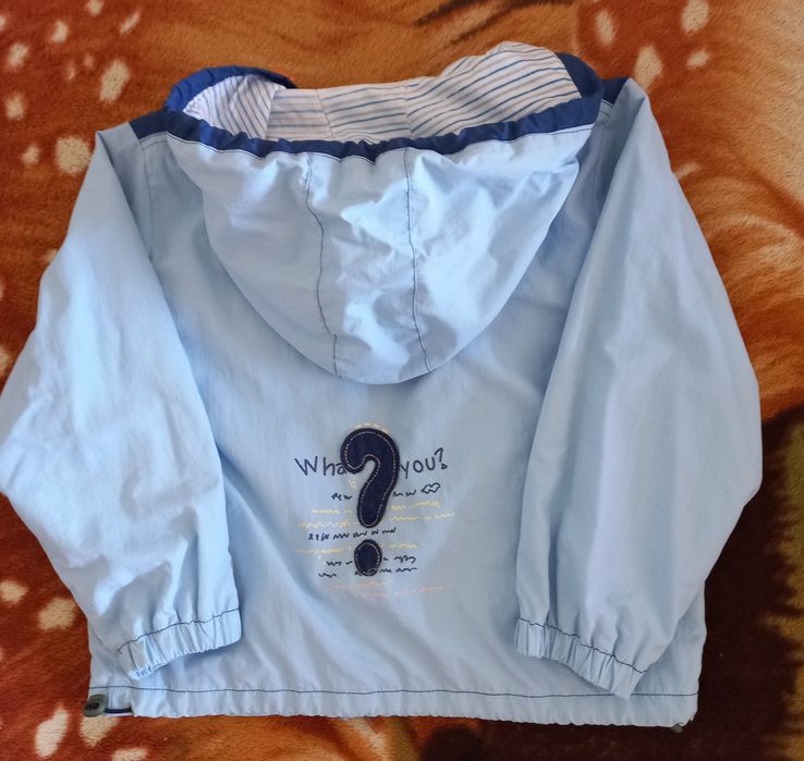 Продам  ветровку