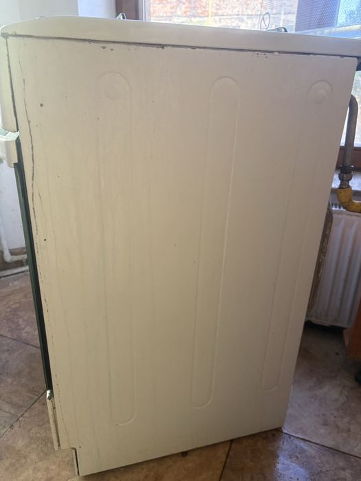 Vand sanitare utilizate, in stare excelenta
