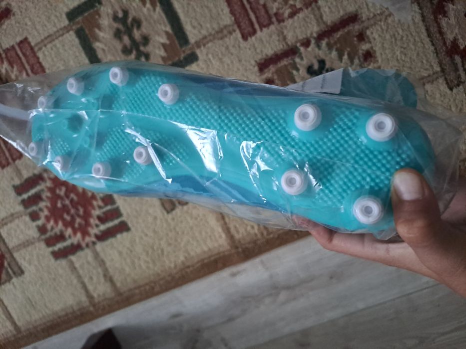 Бутсы, сороконожки 43 размер