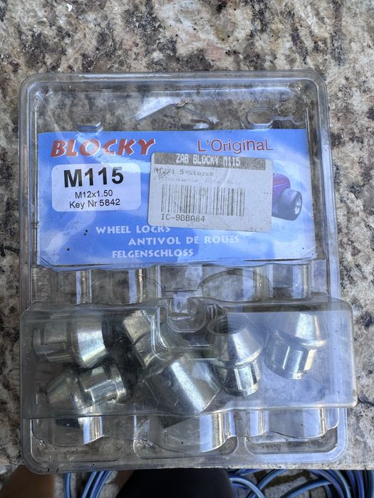 Секретни болтове