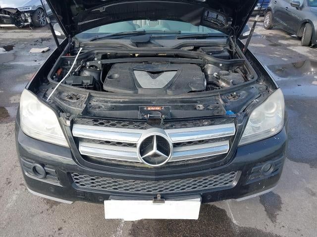 Продавам Mercedes GL 320 CDI X164 от 2008 година на части 

VIN – WDC1