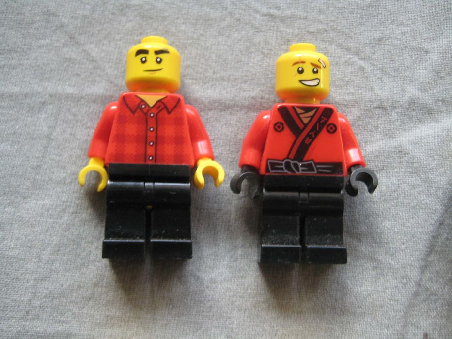 Продавам LEGO фигурки човечета