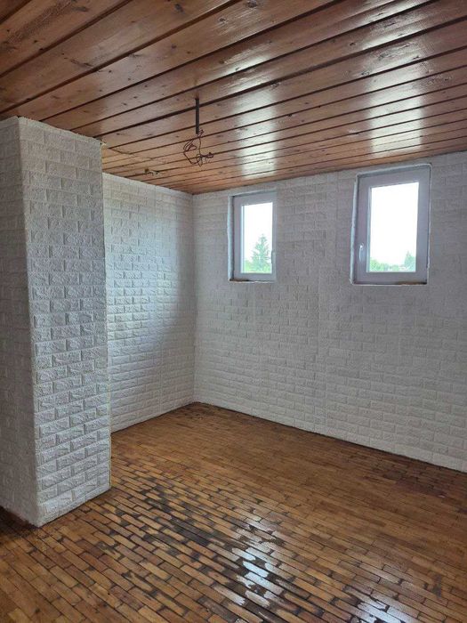 Spațiu de închiriat – 96mp - etaj 1 și masardă, zona UTA Vlaicu