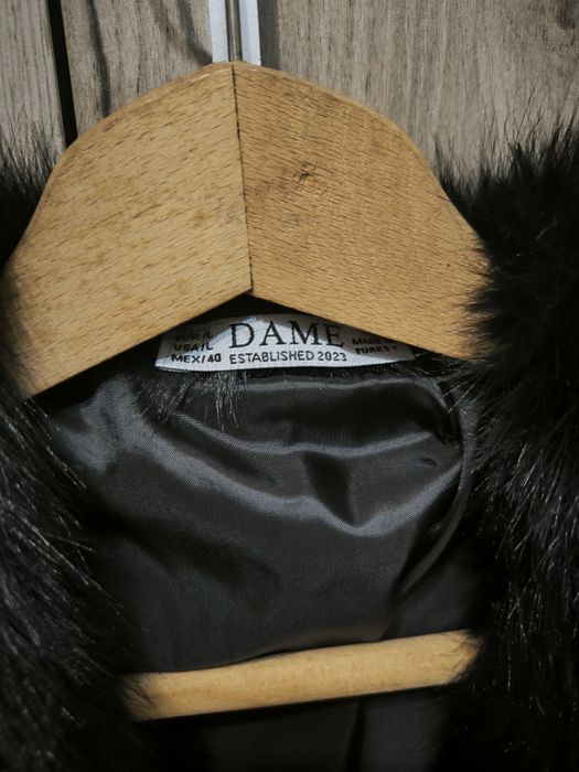 Чисто ново палто