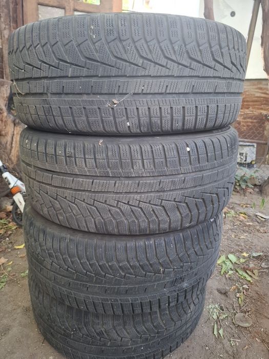 Зимни гуми 235/45/19