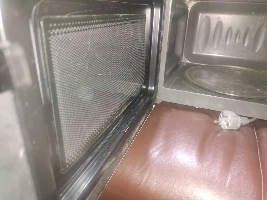 Микроволновка продаю