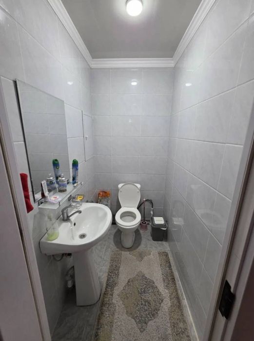 Сдаётся квартира 2/2/4 на Яшнабад р-не, о-рр метро Тузель.