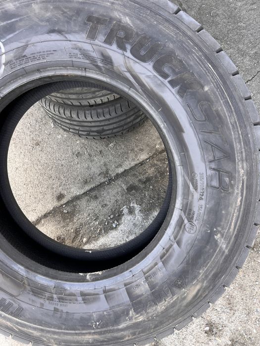 2 anvelope camion tractiune 315/70/22.5 , Truckstar , 13-14 mm