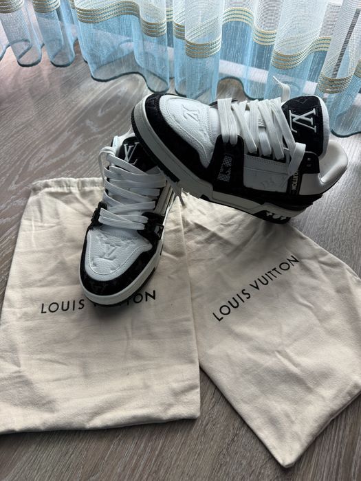 Adidasi Louis Vuitton mas 41