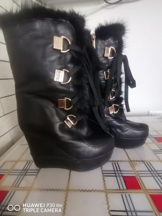 Продам зимние сапоги