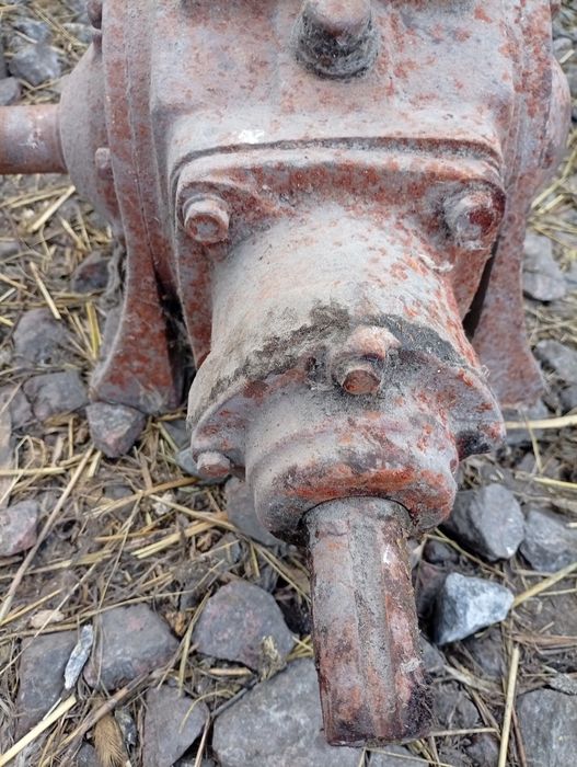 Продам редуктор боковой