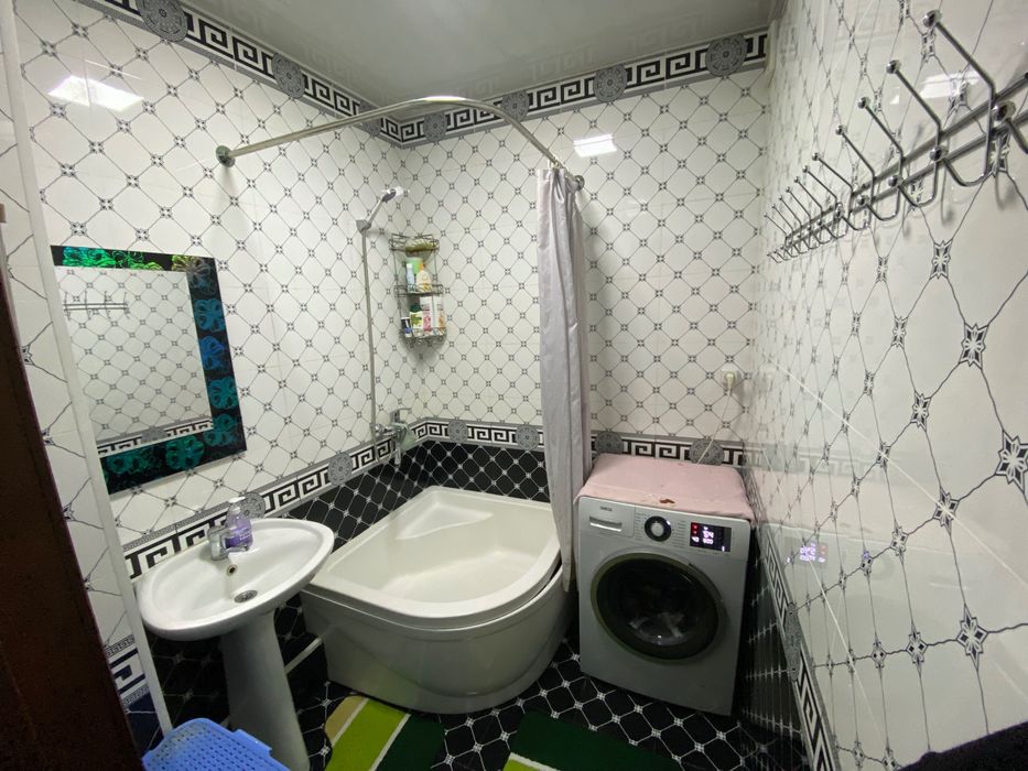 Квартира 3-х комнатная на Карасу 6