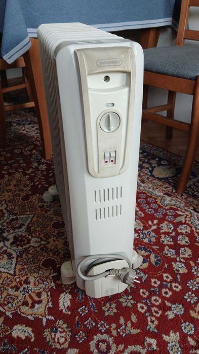 Маслен радиатор DeLonghi HORK KH771225 2500W 12 ребра
