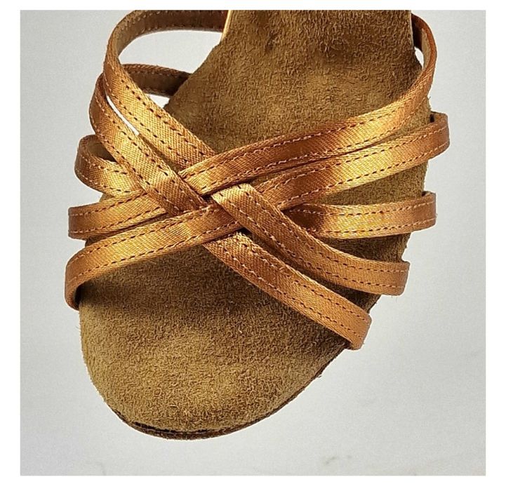 Бальные туфли. Латина