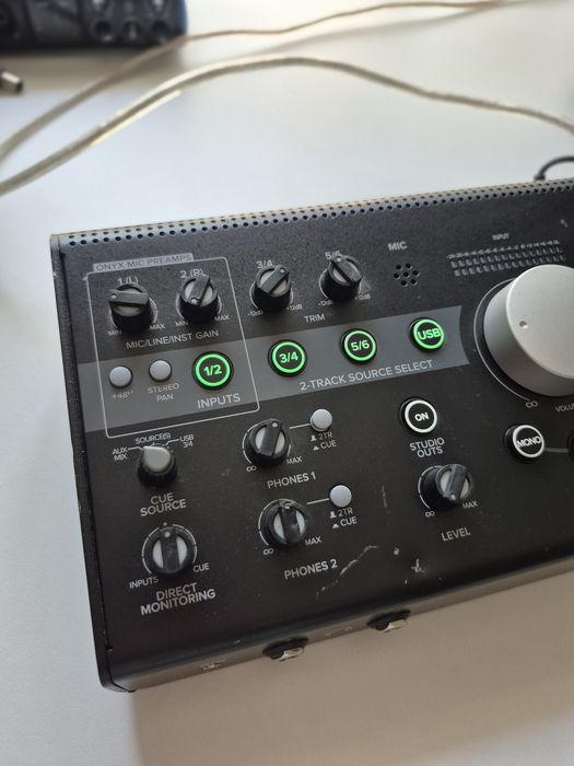 Vând Mackie Big Knob Studio +