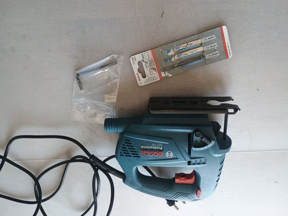 Fierăstrău pendular Bosch GST 700 Professional – stare foarte bună