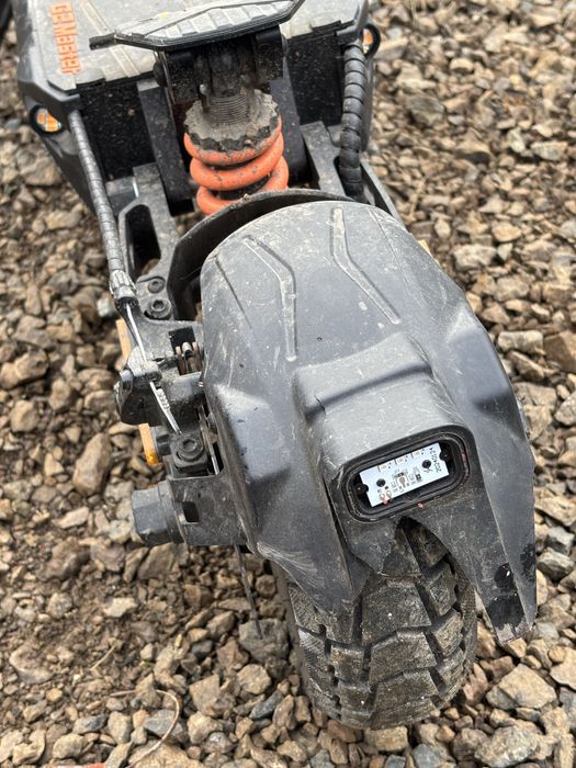 E-scooter Kukirin G2 Master model 2025