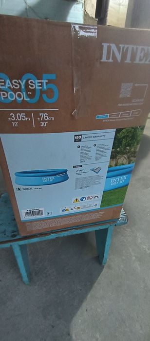 Продам бассейн в хорошем состоянии