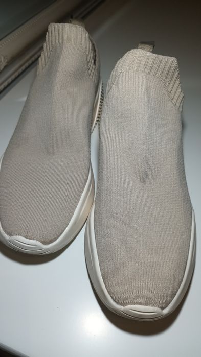 Vand adidași fete H&m