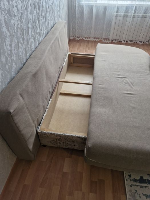 Продам диван в хорошем состоянии