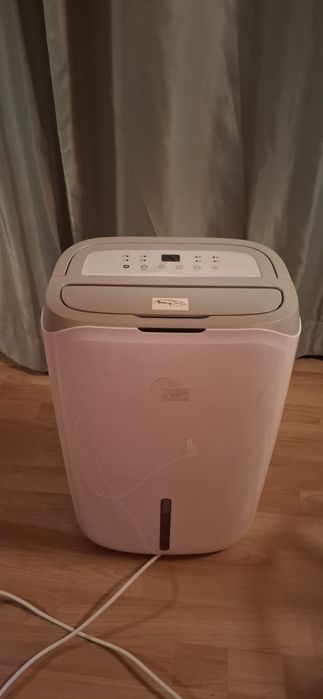 Обезвлажнител TWE-W20A сив