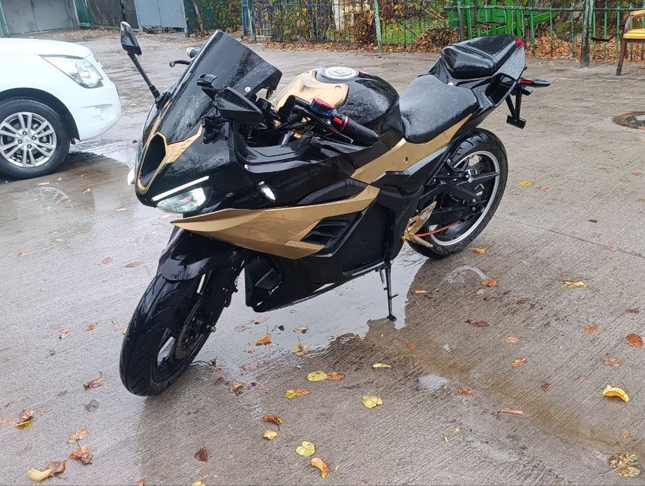 Продается мотоцикл 3000киловат