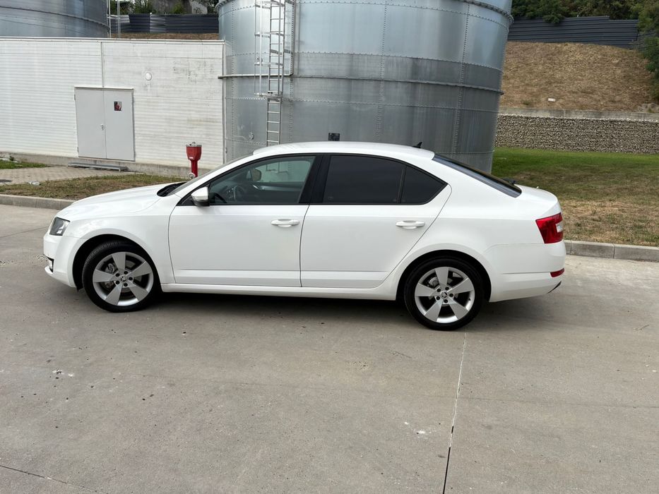 Skoda Octavia III/ 1,6 TDI/2013/Dublu climatronic/ Keyless