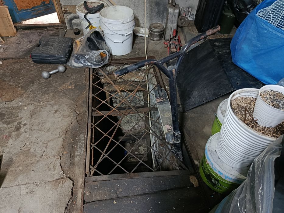 Продам черный самокат