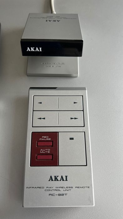 Vand telecomanda Akai RC-92T.