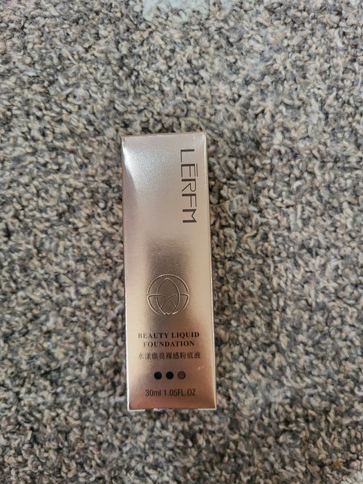 Тональный крем от бренда LERFM