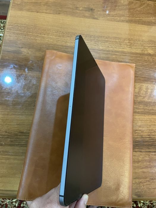 Ipad Pro M1 - СИМ-карта - 512 (коробка+док)