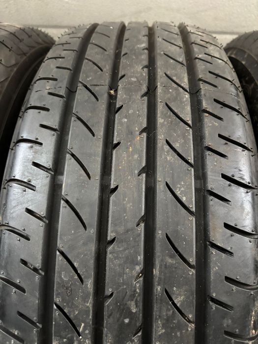 225 60 18 Yokohama 99% nerulate.