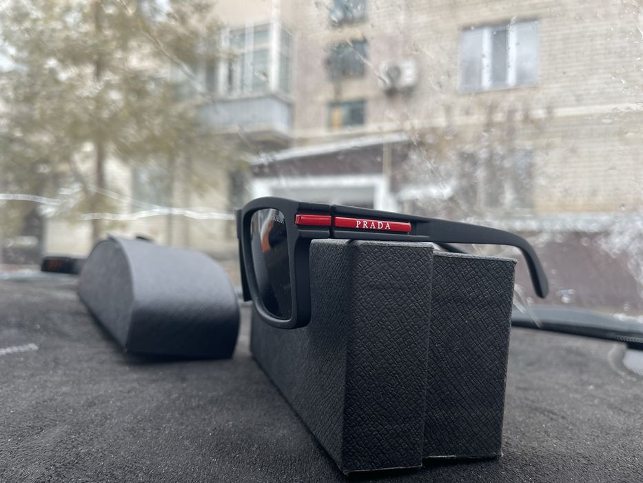 Продам мужские очки