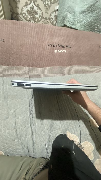 Noutbook sotiladi hp i3 koropka dakumentlari bor