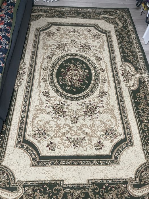 Продам ковры в хорошем состояний