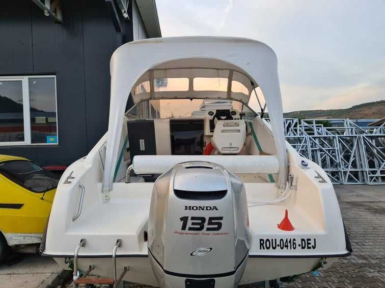 Barca semicabinata Angelo Molinari 630, Honda 135 outboard