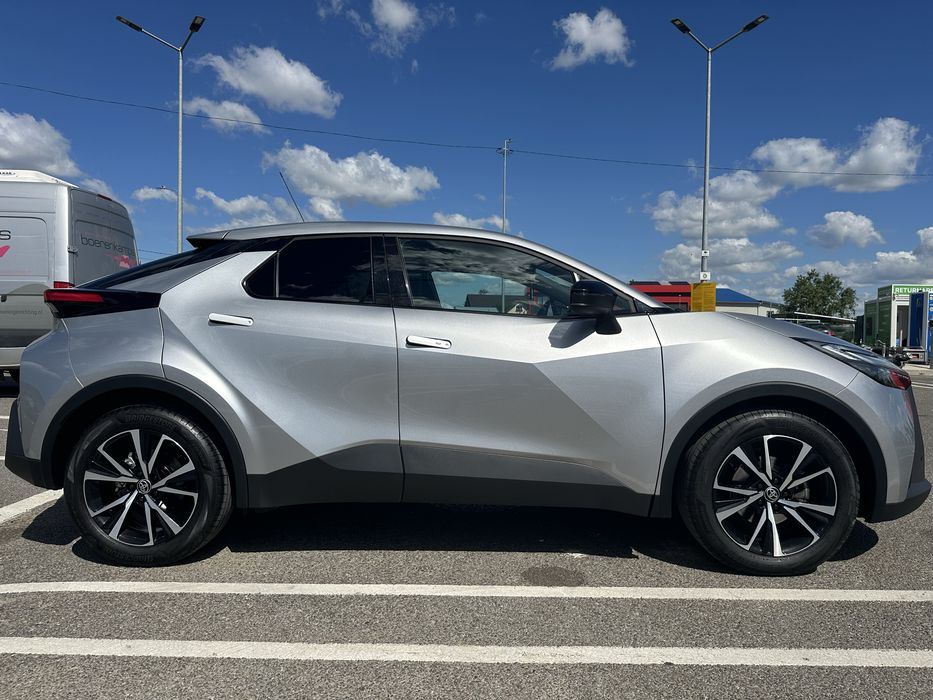TOYOTA C-HR 2025 — imagine 5