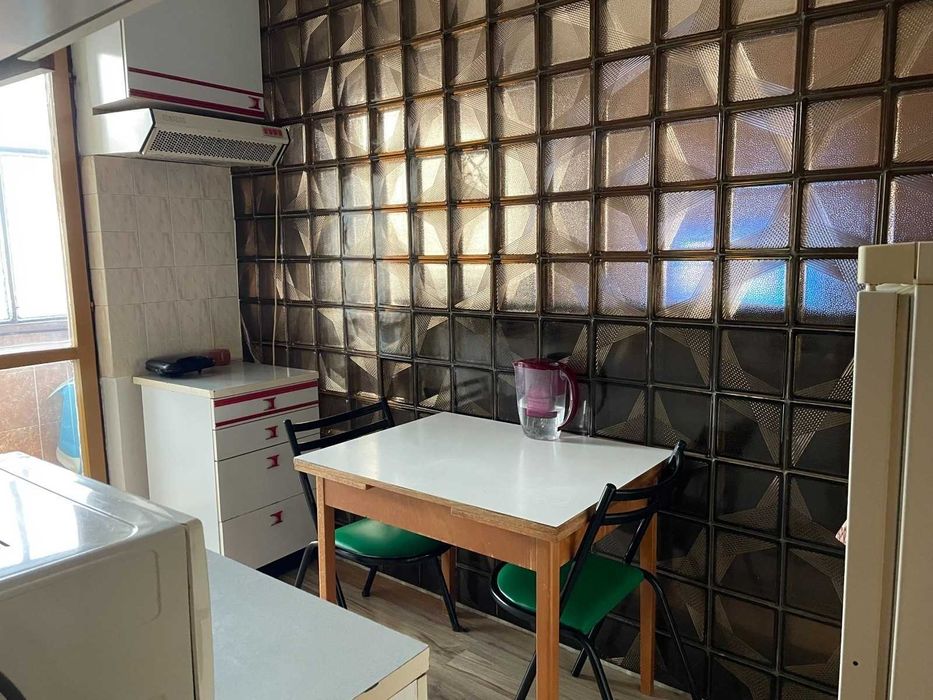 Четиристаен ОБЗАВЕДЕН апартамент кв. Каменица 1