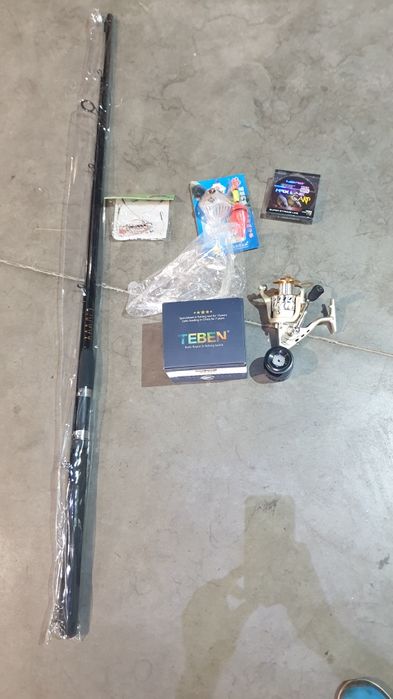 НОВА!!!Въдица комплект с макара 6000, корда и капани.