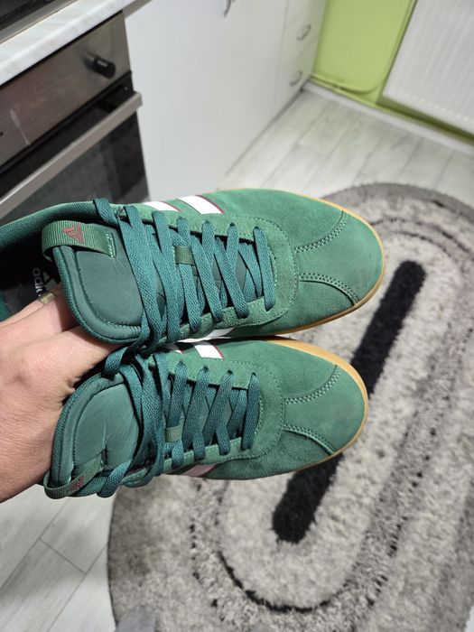 Adidași adidas 43