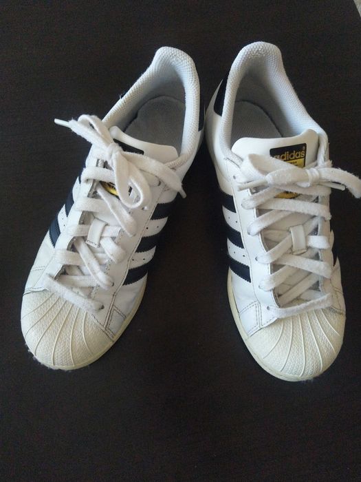 Vând pantofi sport "Adidas originals" mărimea 38