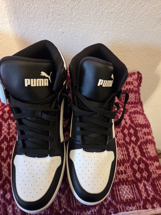 Vînd ghete puma mărimea 46 .47