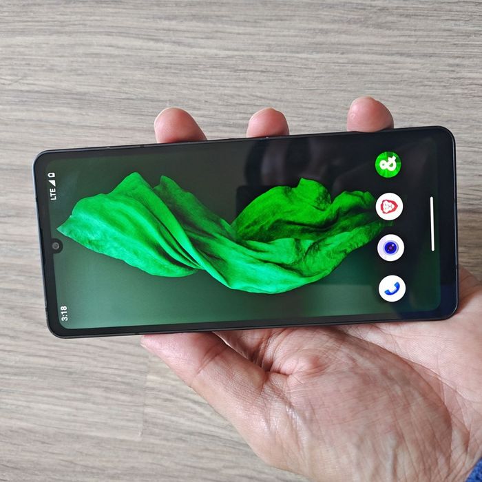 Японск смартфон SHARP Aquos Sense6. 5G, 2sim, IGZO OLED — Цельнометалл